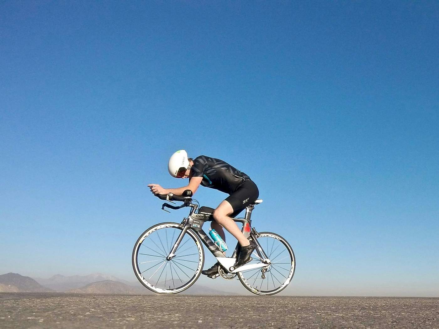 Read more about the article Triathlon Cycling: Essential Tips for Transitioning Cyclists